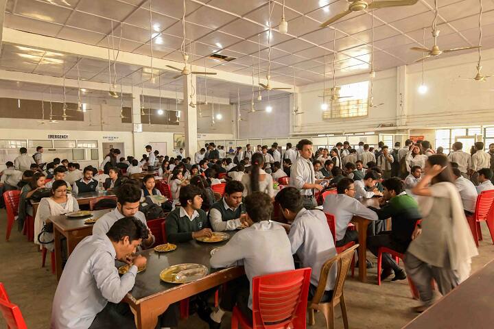 cafeteria